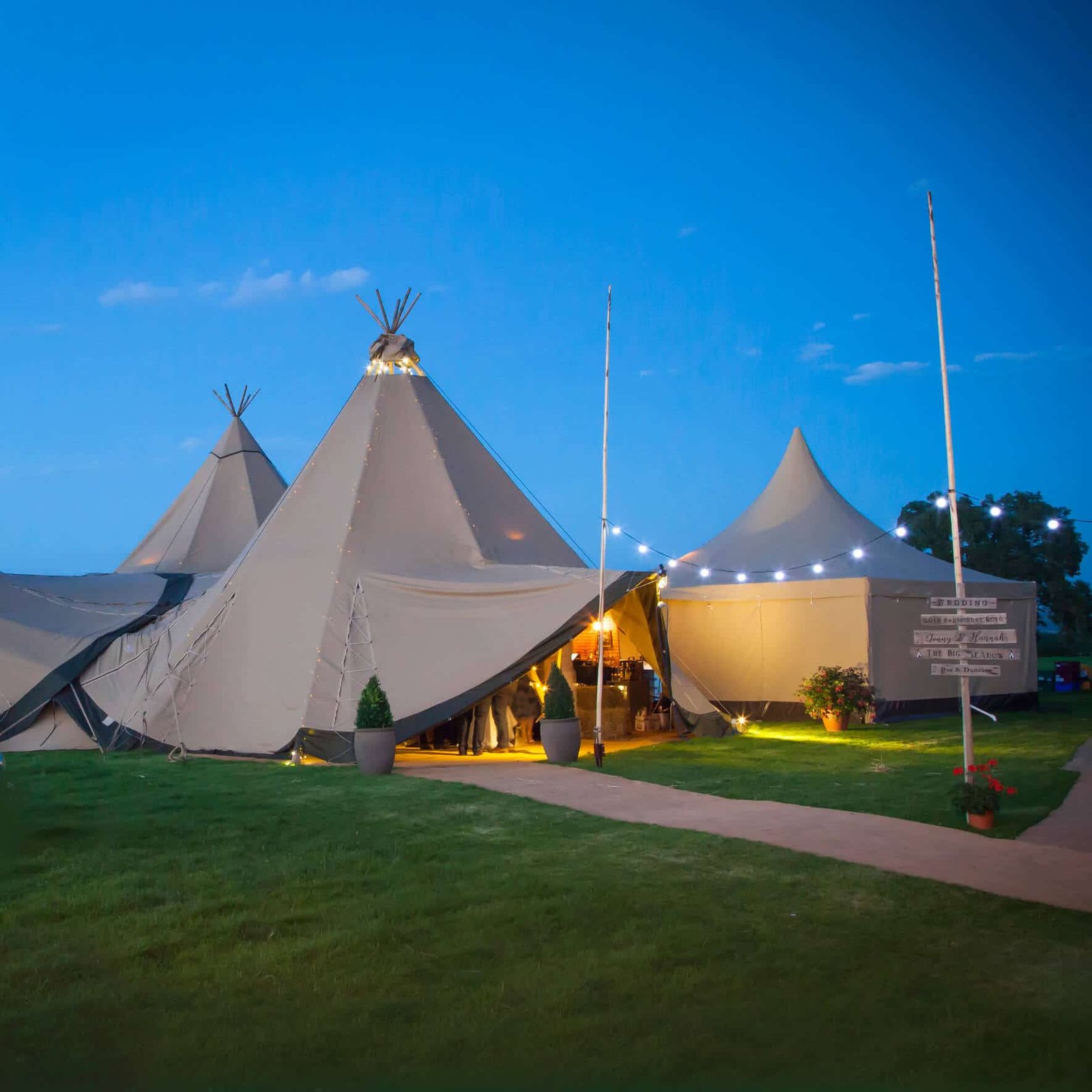 BAR EVENTS UK TEEPEES